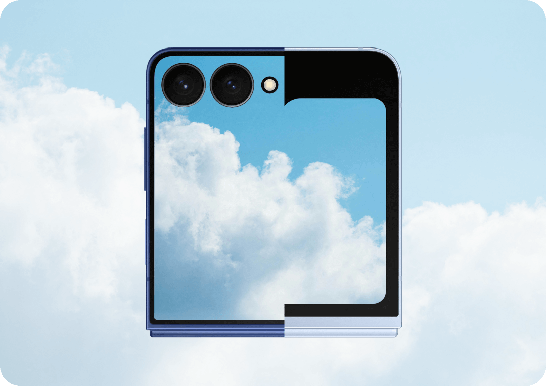 A composite image demonstrating how much thinner the flip7 is vs the Fold6