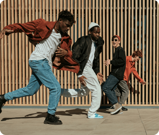 people posing like they running
