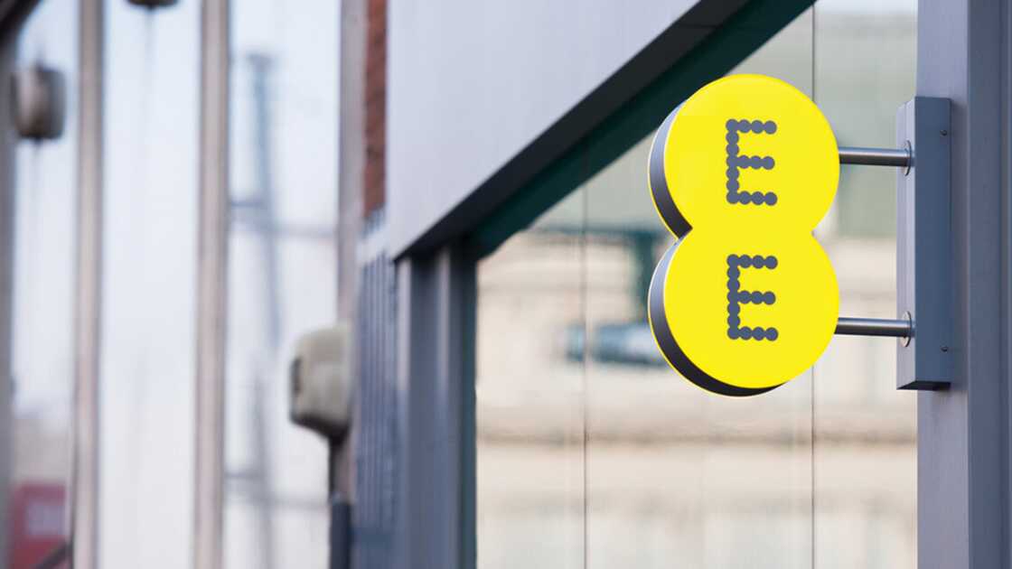 EE sign outside of an EE store