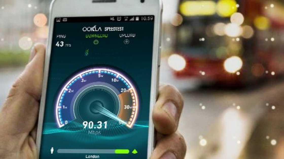 What is 4G? What’s the difference between 3G and 4G? EE