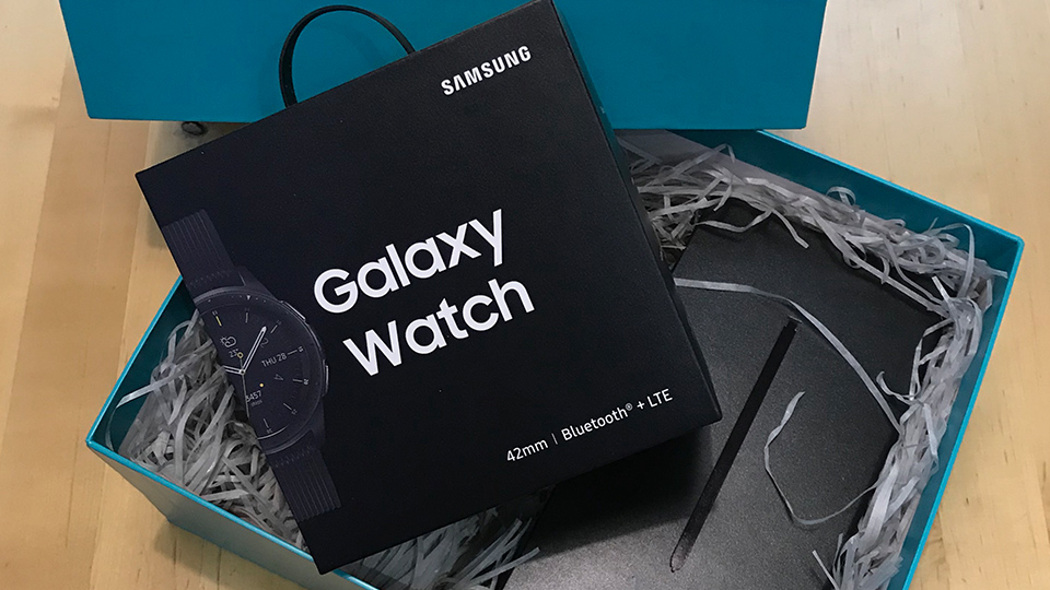 Box containing the Samsung Galaxy Watch