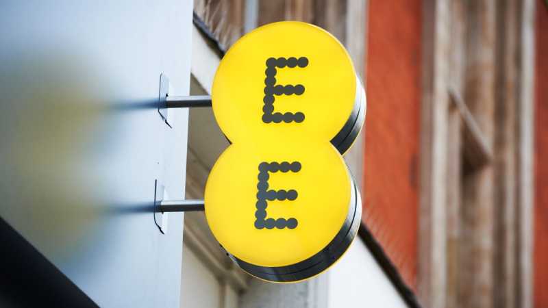 EE store front