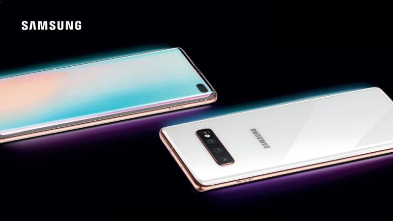 Samsung Galaxy S10 front and back